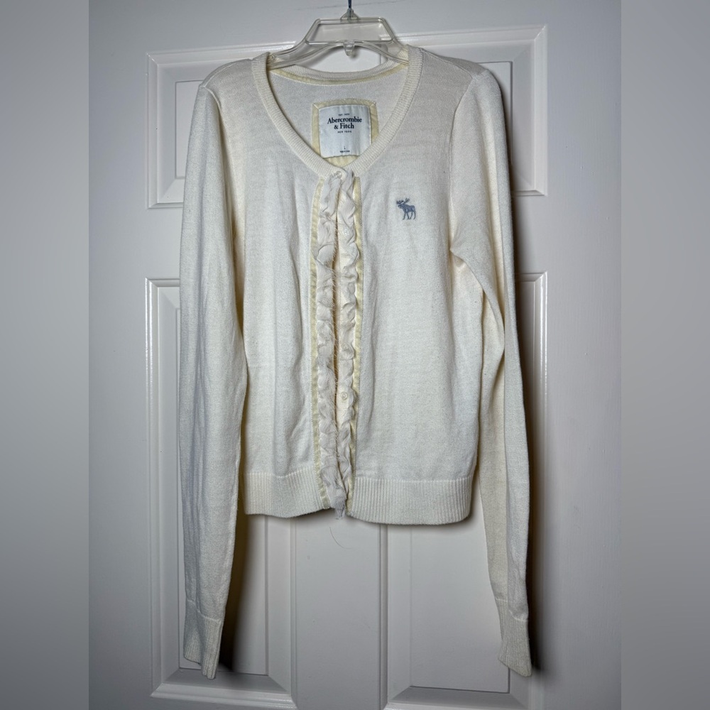 Abercrombie & Fitch women's cream-colored ruffle front cardigan sweater